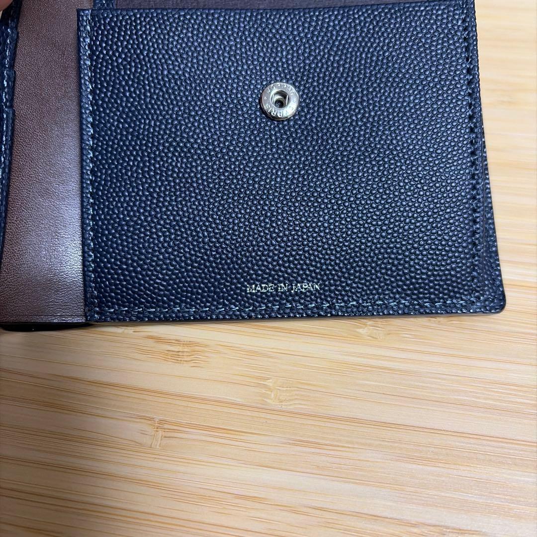 【新品・45%OFF】CYPRIS レザー二つ折り財布 ネイビー ペルラネラ