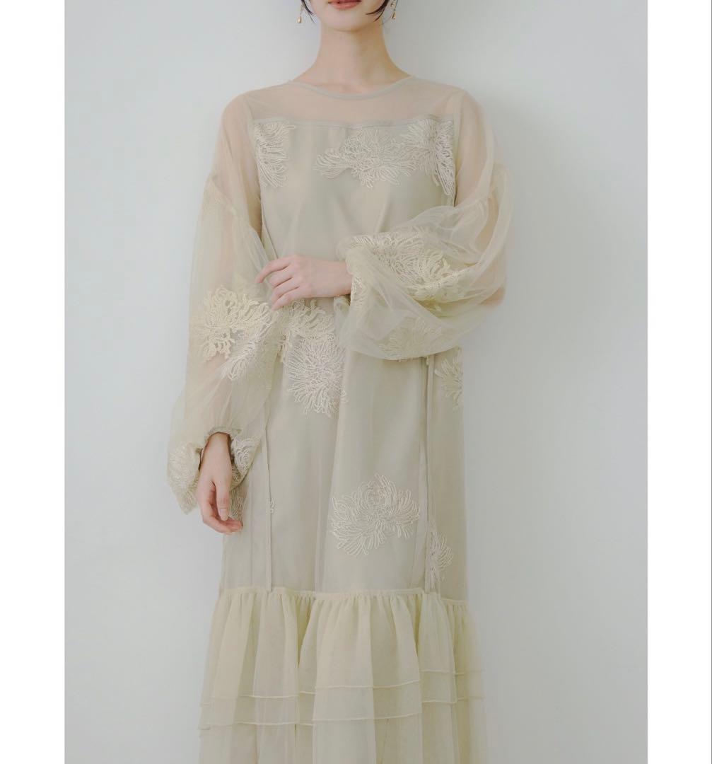 【美品】niana フラワー 刺繍ティアードフリルドレス Aライン