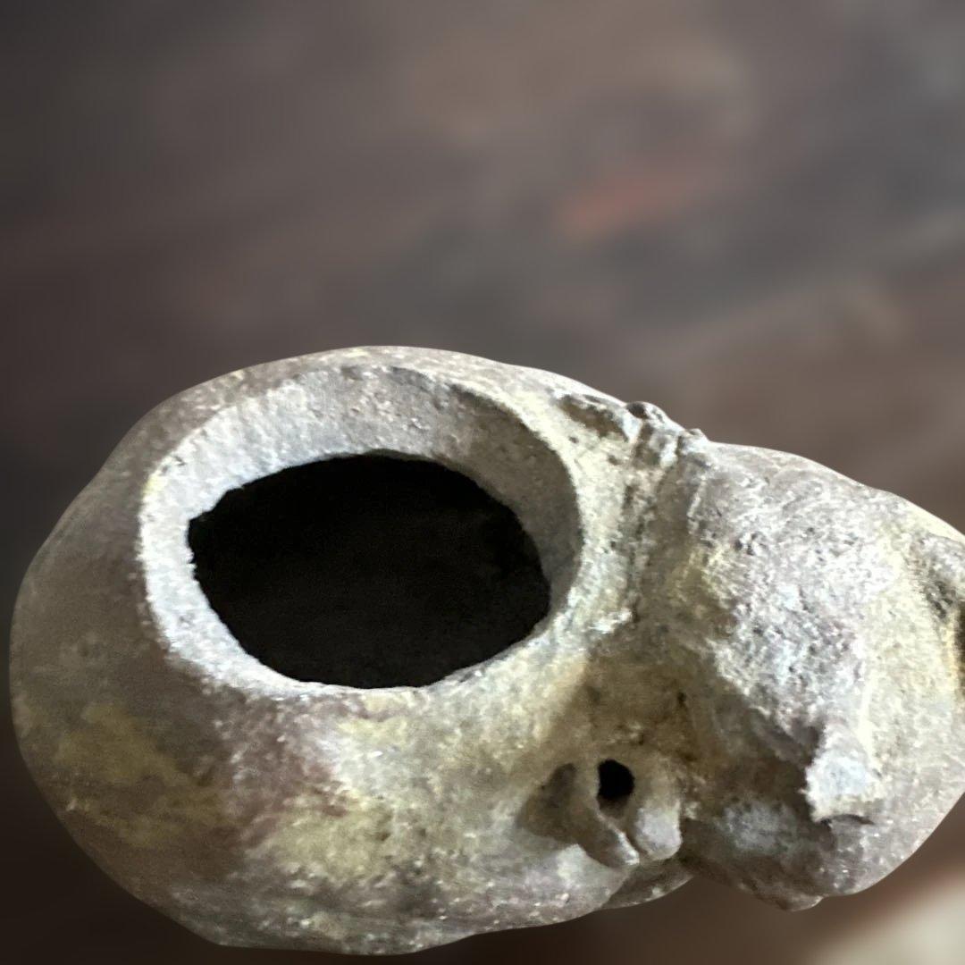 お値下げ‼️可愛い眠り猫　猫の姿の蓋付き陶器彫刻