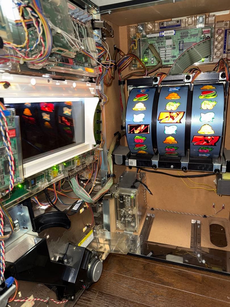 パチスロ　エウレカセブン　5号機　初代　 サミー　 実機 直接引き渡し限定