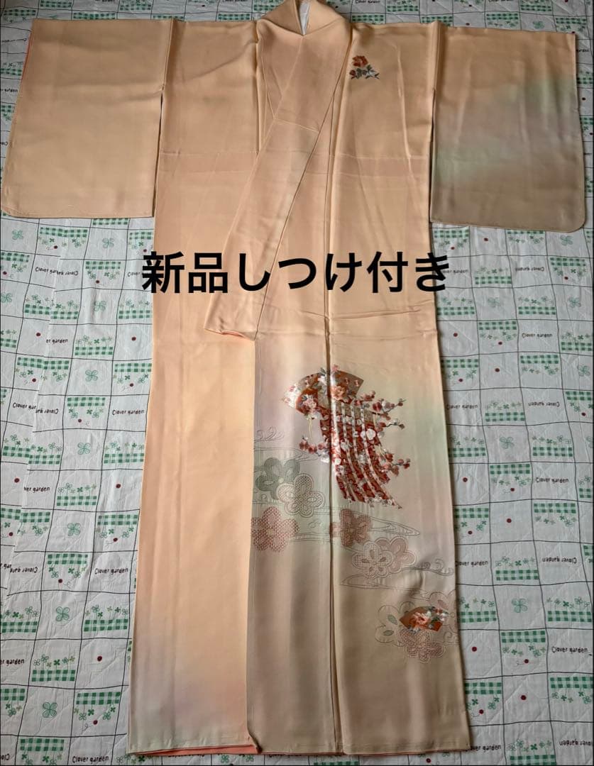 新品 しつけ糸付き 訪問着 扇に梅文様 手刺繍 淡色 古典柄