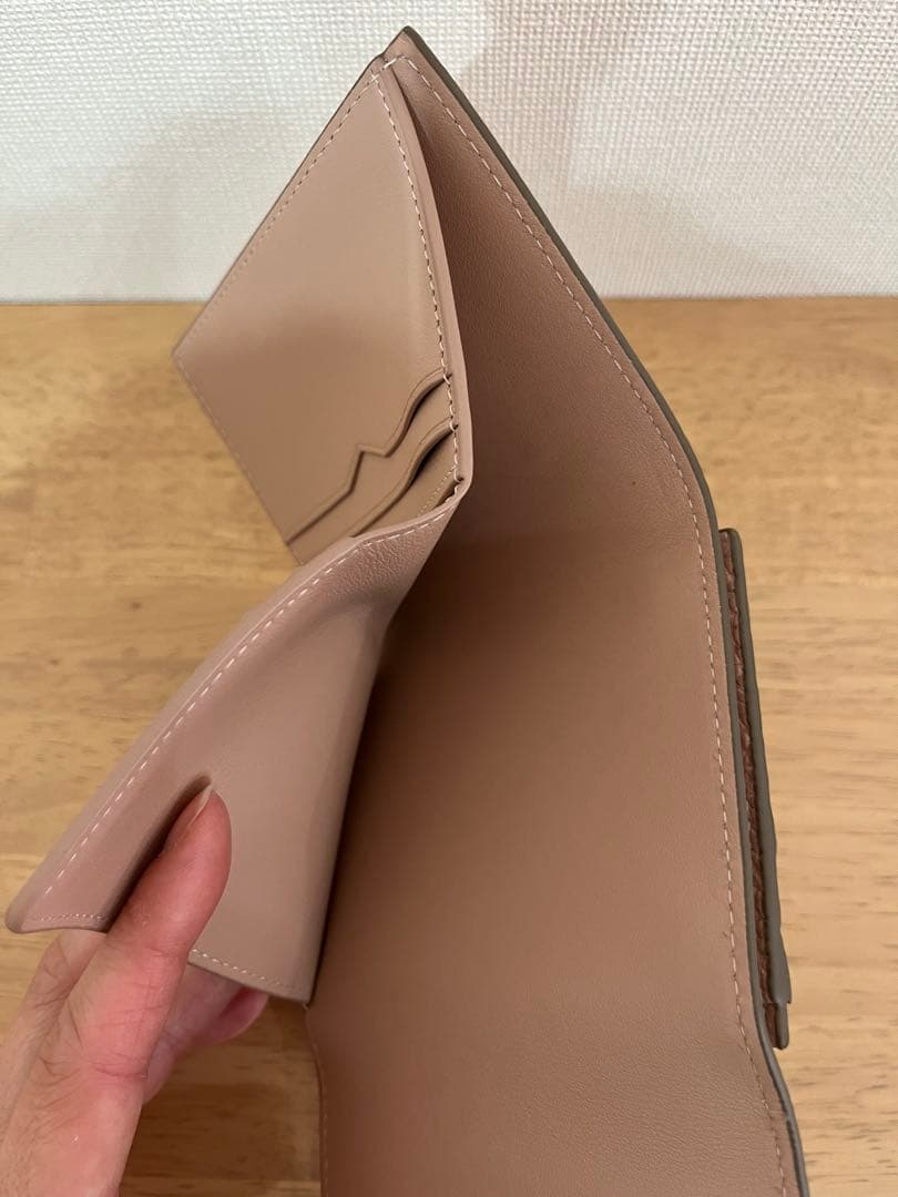 ボナベンチュラ　ベアトリーチェ折り財布⭐︎アーモンドピンク