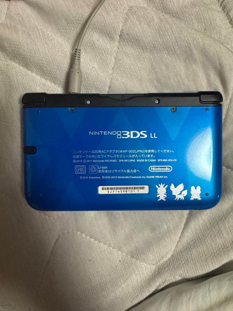 ニンテンドー3DS LL ポケモンXYモデル