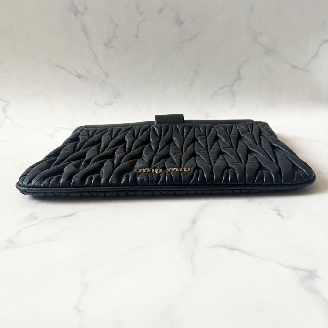 ミュウミュウ マテラッセ クラッチバッグ セカンドバッグ キルティング レザー黒