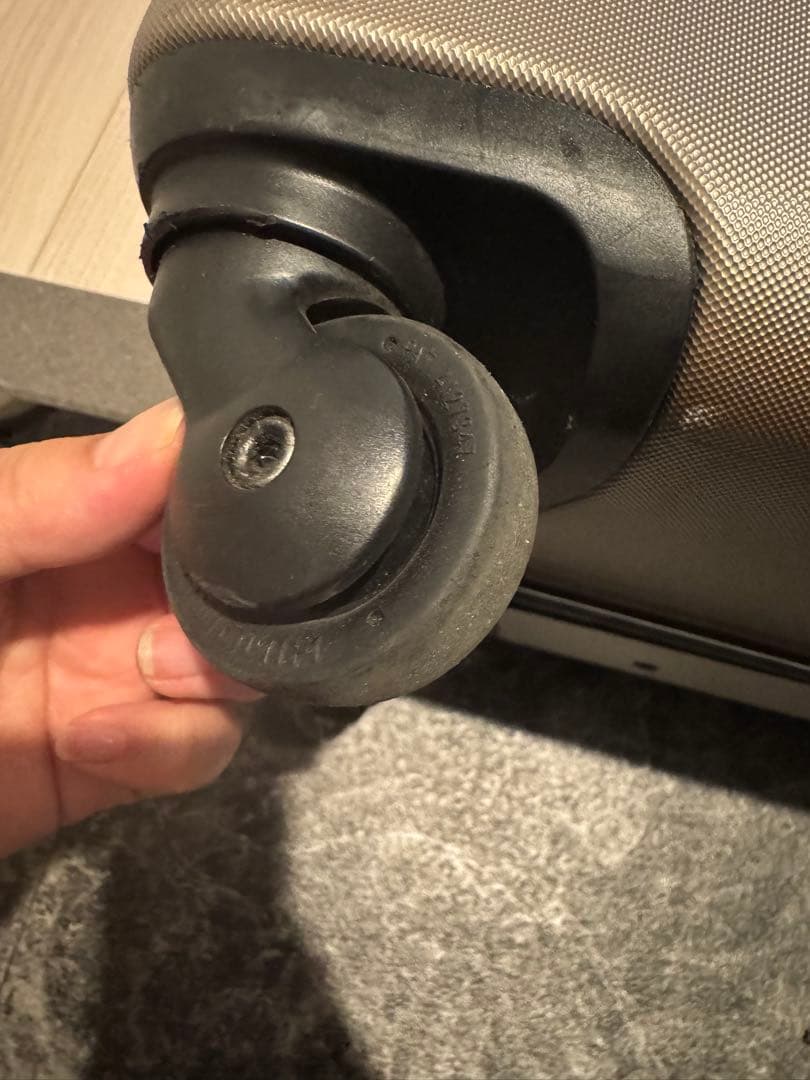 無印キャリーケース(旧型60Lサイズ ゴールド)