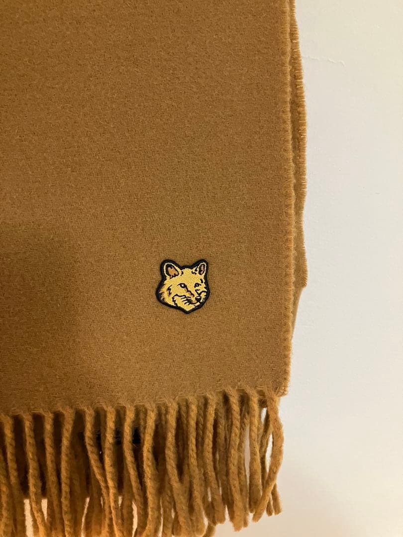 【新品未使用】メゾンキツネ　マフラー　MAISON KITSUNE