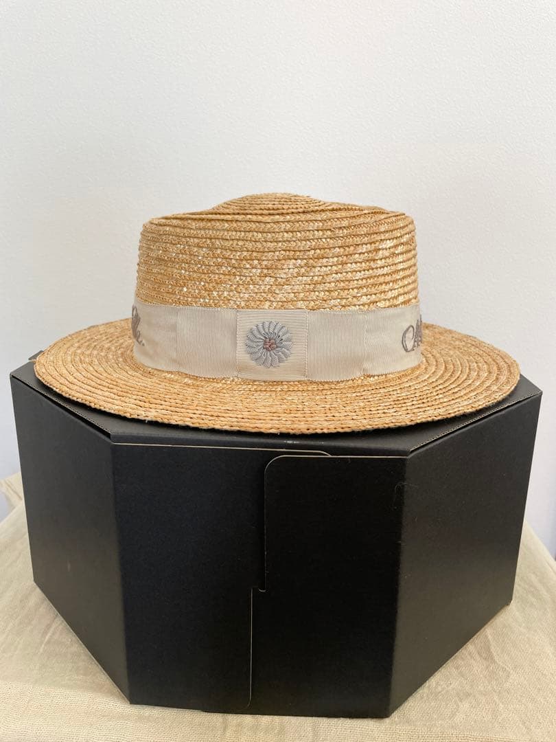【新品未使用】箱付poritrie さん刺繍リボンむぎわら帽子