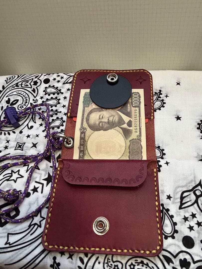 kcs funny HTC レッドムーン　ラクリエ　革財布　フラットヘッド