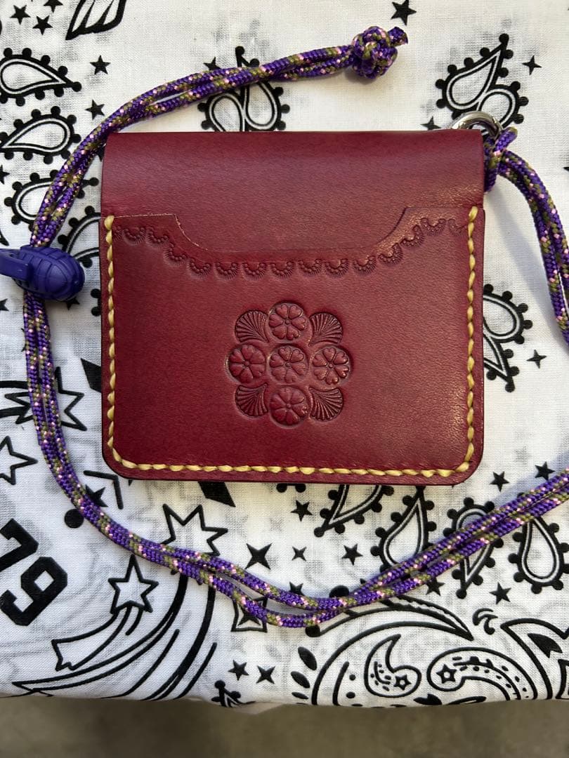 kcs funny HTC レッドムーン　ラクリエ　革財布　フラットヘッド