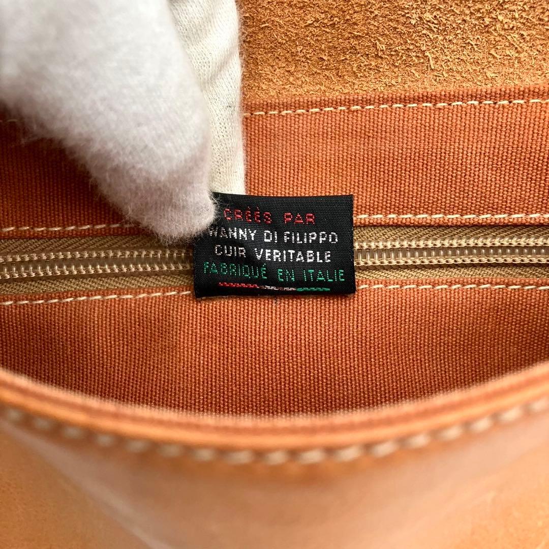 美品　イルビゾンテ　ショルダーバッグ　レザー　シボ革　ロゴ刻印　ブラウン