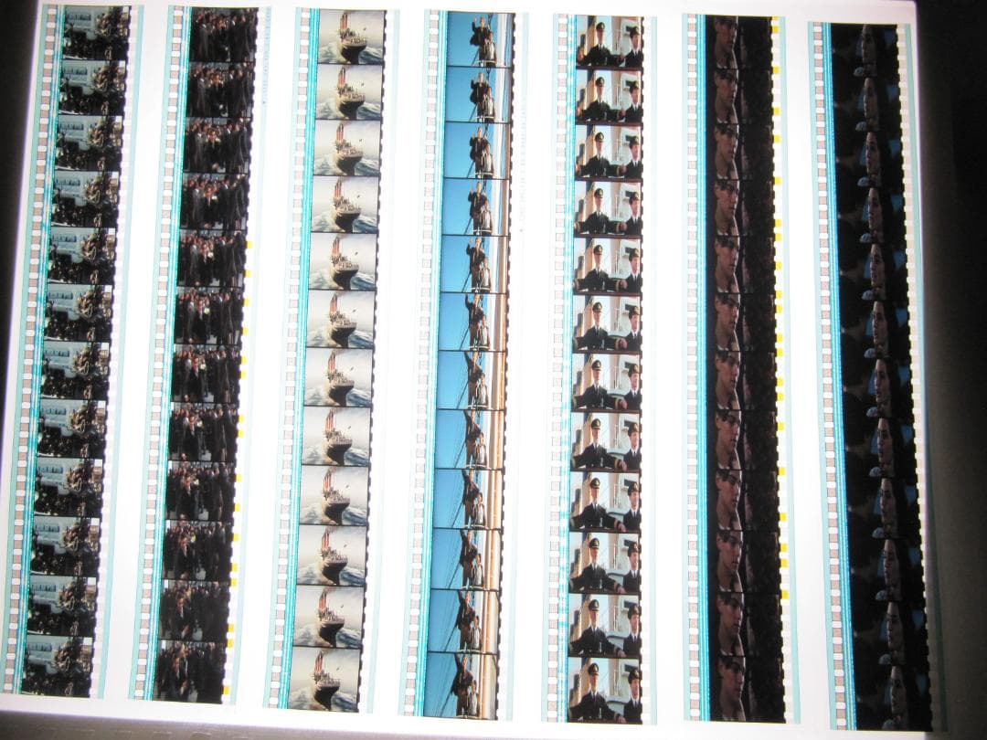 タイタニック35㎜フィルム12コマ×126枚合計1512コマ アルバム入