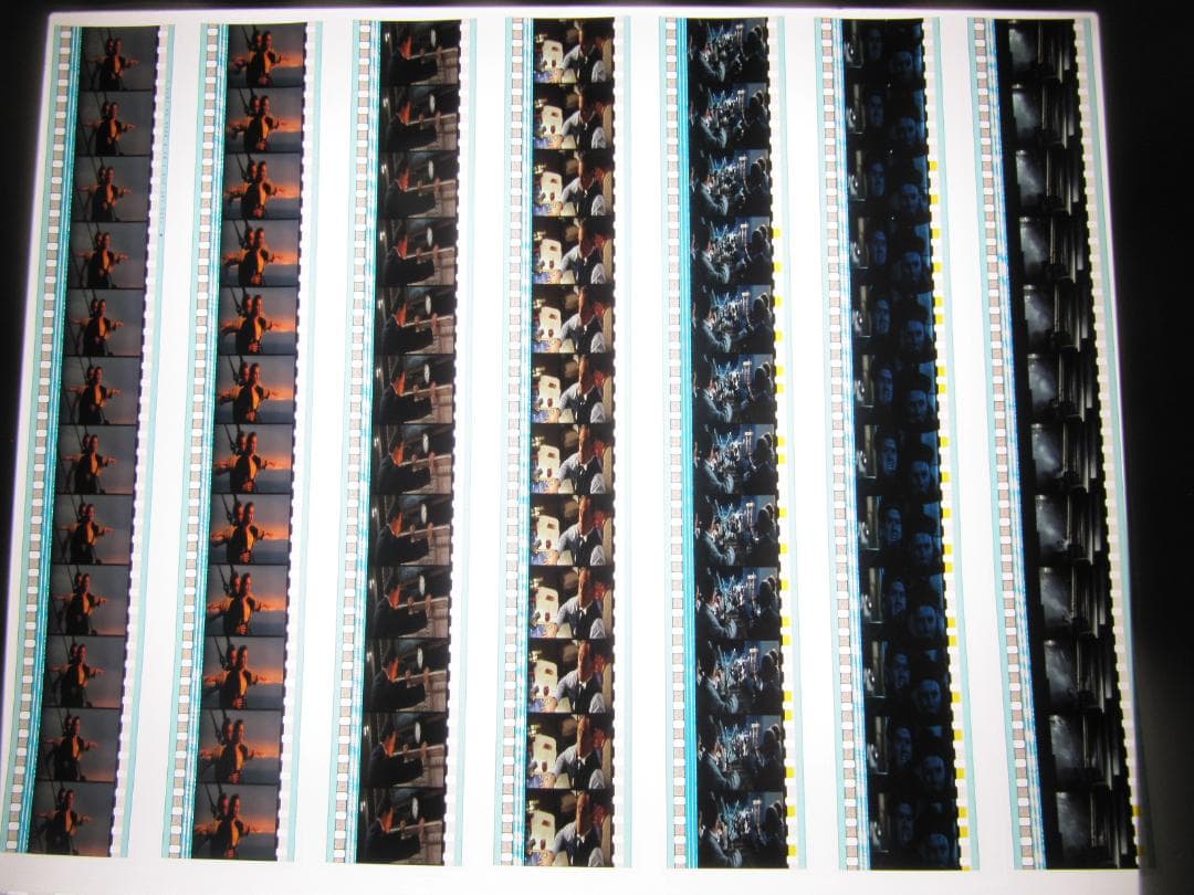 タイタニック35㎜フィルム12コマ×126枚合計1512コマ アルバム入