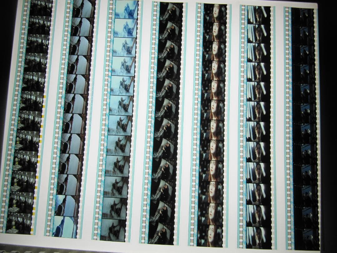 タイタニック35㎜フィルム12コマ×126枚合計1512コマ アルバム入