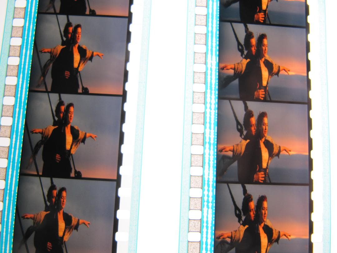 タイタニック35㎜フィルム12コマ×126枚合計1512コマ アルバム入