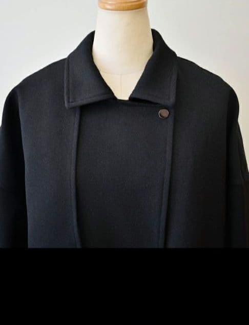 パシオーネ　ブラック　サイズ38　WARM素材 トレンチコート