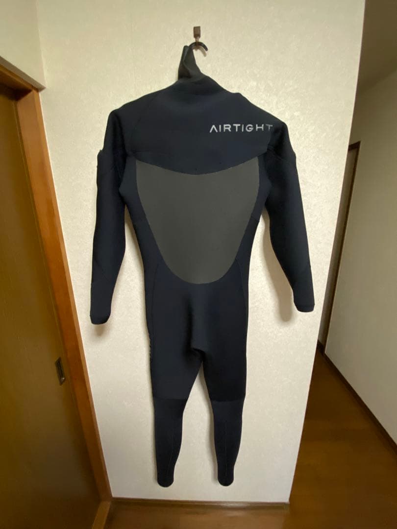 サーフィンウエットスーツ　セミドライ　エアタイト　サイズＸＬＲ