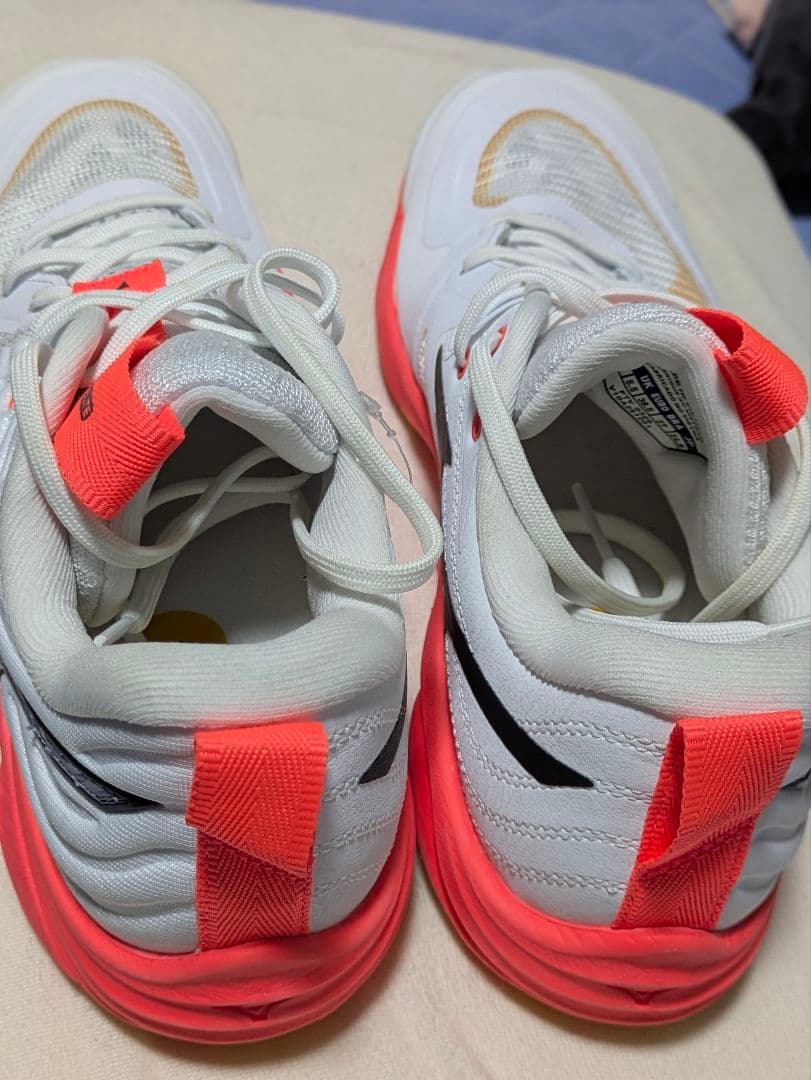 MIZUNO ミズノエナジー ウエーブモーメンタムエリート 24.5cm