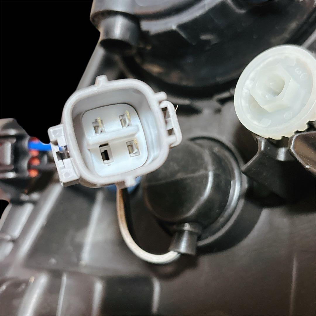 在庫処分価格！50プリウス前期新品フォグH11加工ウインカー切替