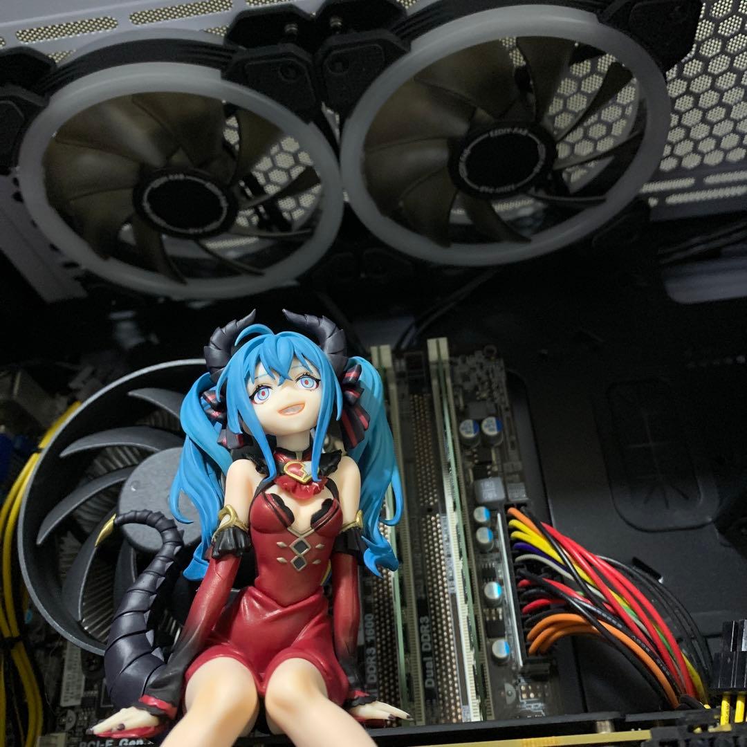 ⭐️光まくりのゲーミングPC！⭐️