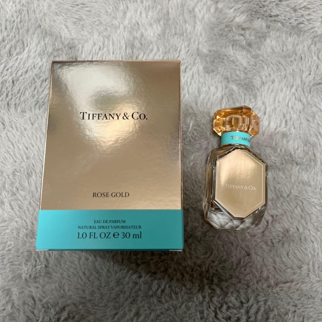 E.Yティファニー ローズゴールド 香水　ハンドクリーム