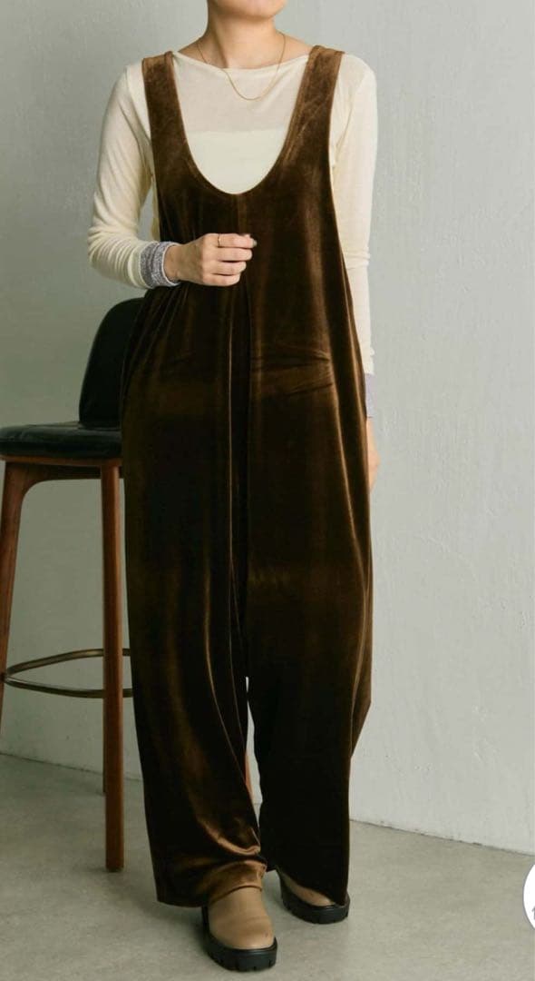 今季秋冬店頭商品⭐︎イアパピヨネ ⭐︎ベロアサロペット⭐︎新品未使用