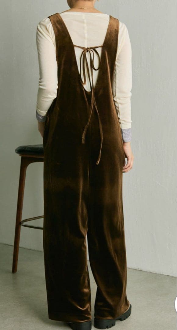 今季秋冬店頭商品⭐︎イアパピヨネ ⭐︎ベロアサロペット⭐︎新品未使用