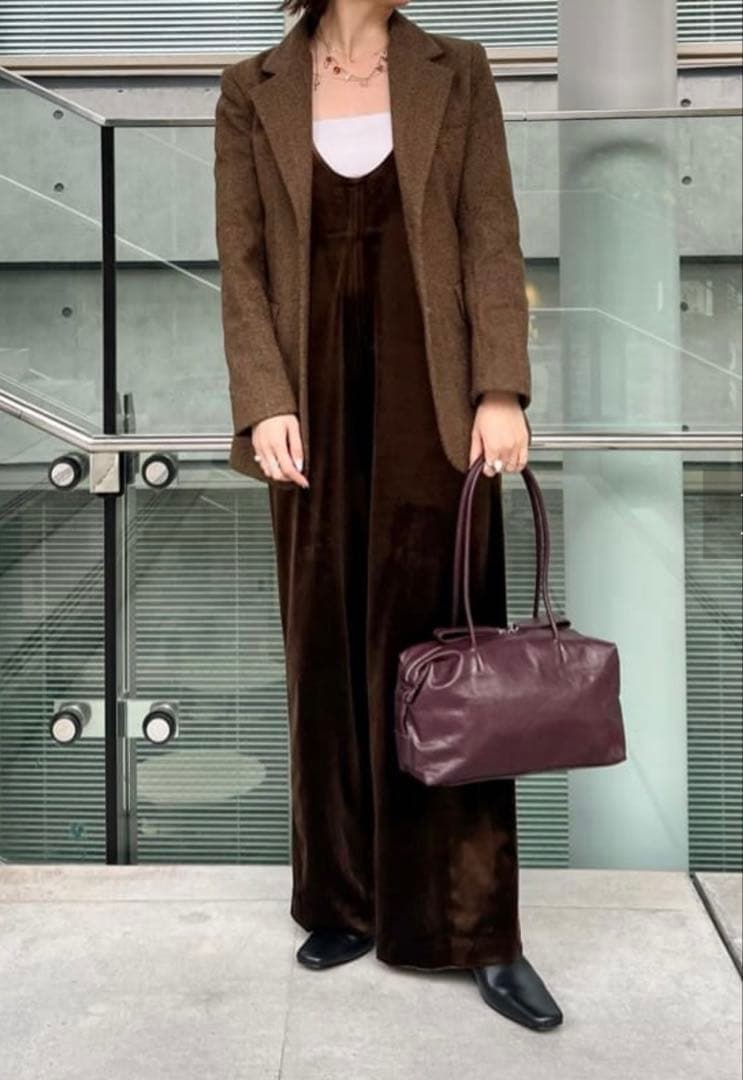 今季秋冬店頭商品⭐︎イアパピヨネ ⭐︎ベロアサロペット⭐︎新品未使用