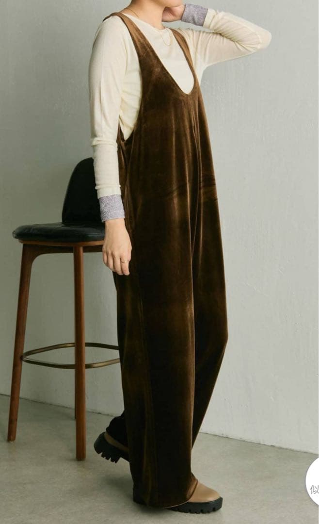 今季秋冬店頭商品⭐︎イアパピヨネ ⭐︎ベロアサロペット⭐︎新品未使用