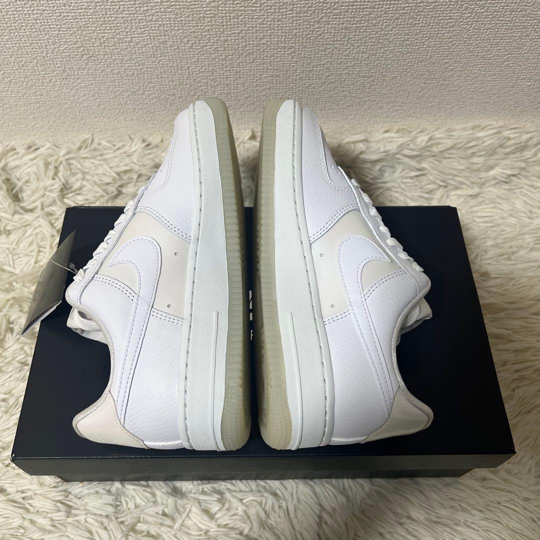 新品　未使用Nike Women's Air Force 1 '07 White