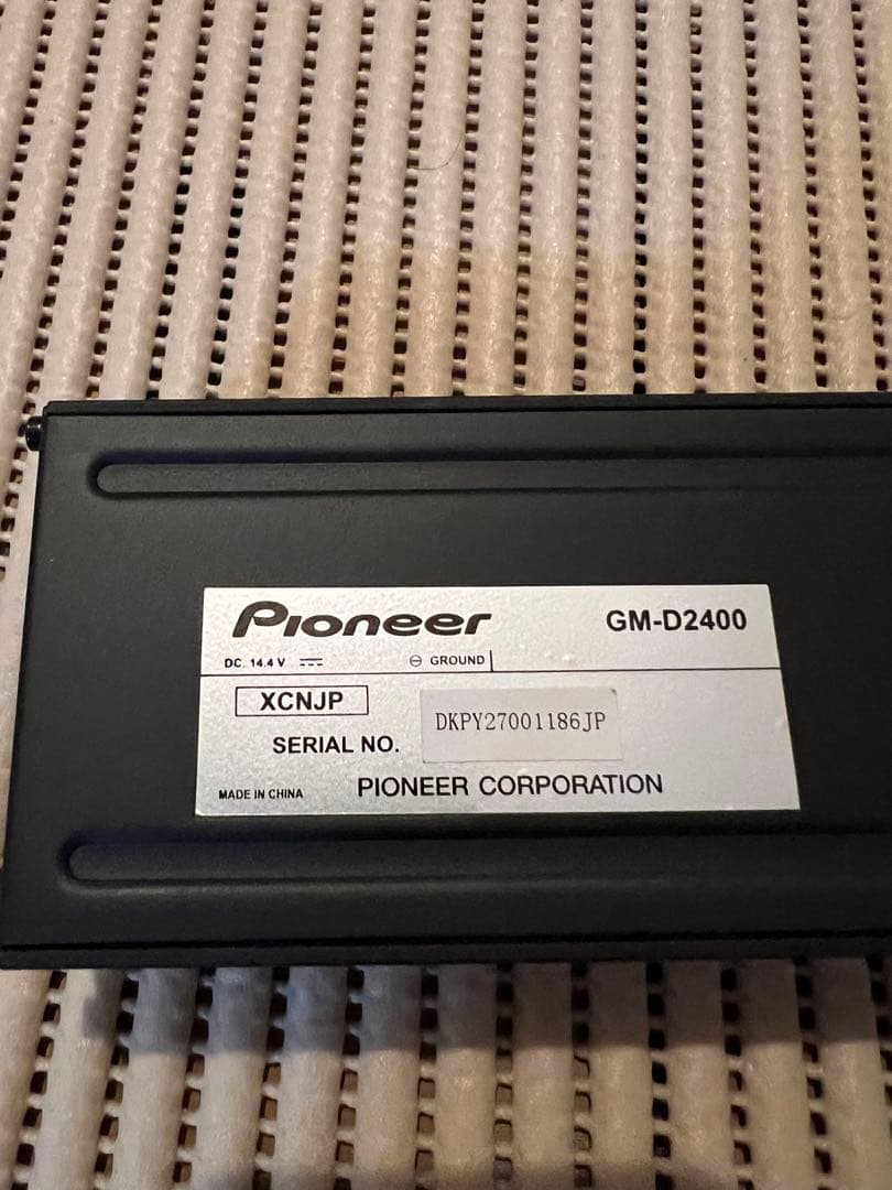 Pioneer GM-D2400 4チャンネルアンプ