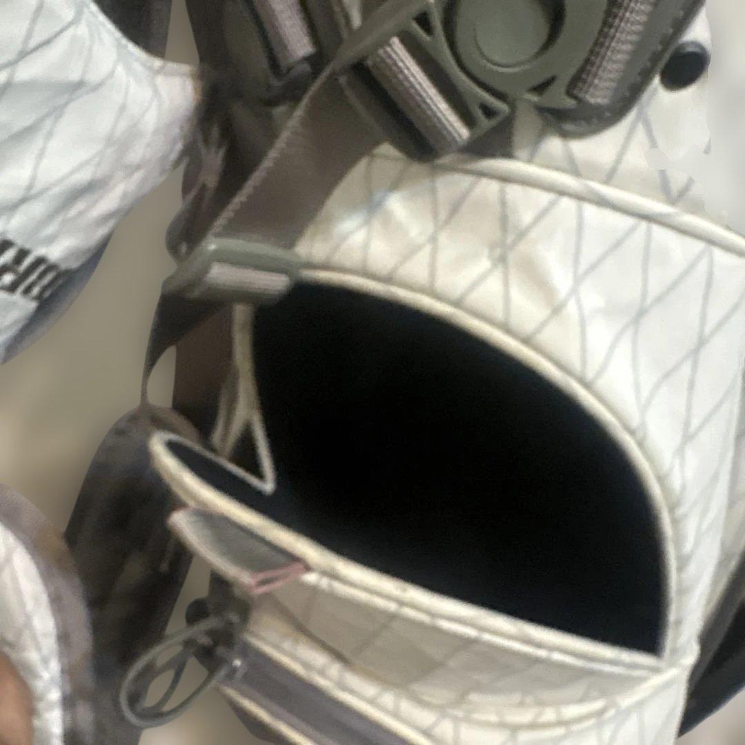 BRIEFING ゴルフバッグ・キャディバッグ ホワイト　ベッドカバー