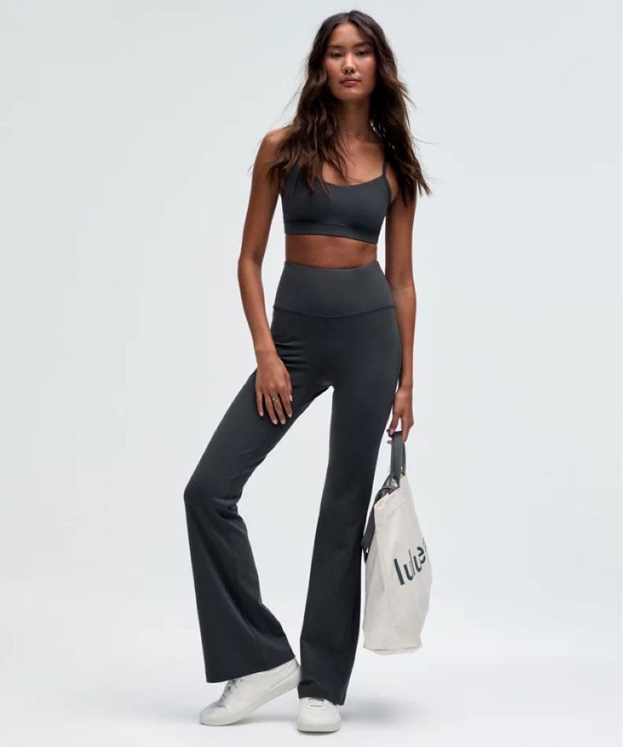 ルルレモン　フレアパンツ Nulu アジアフィット　グレー　M