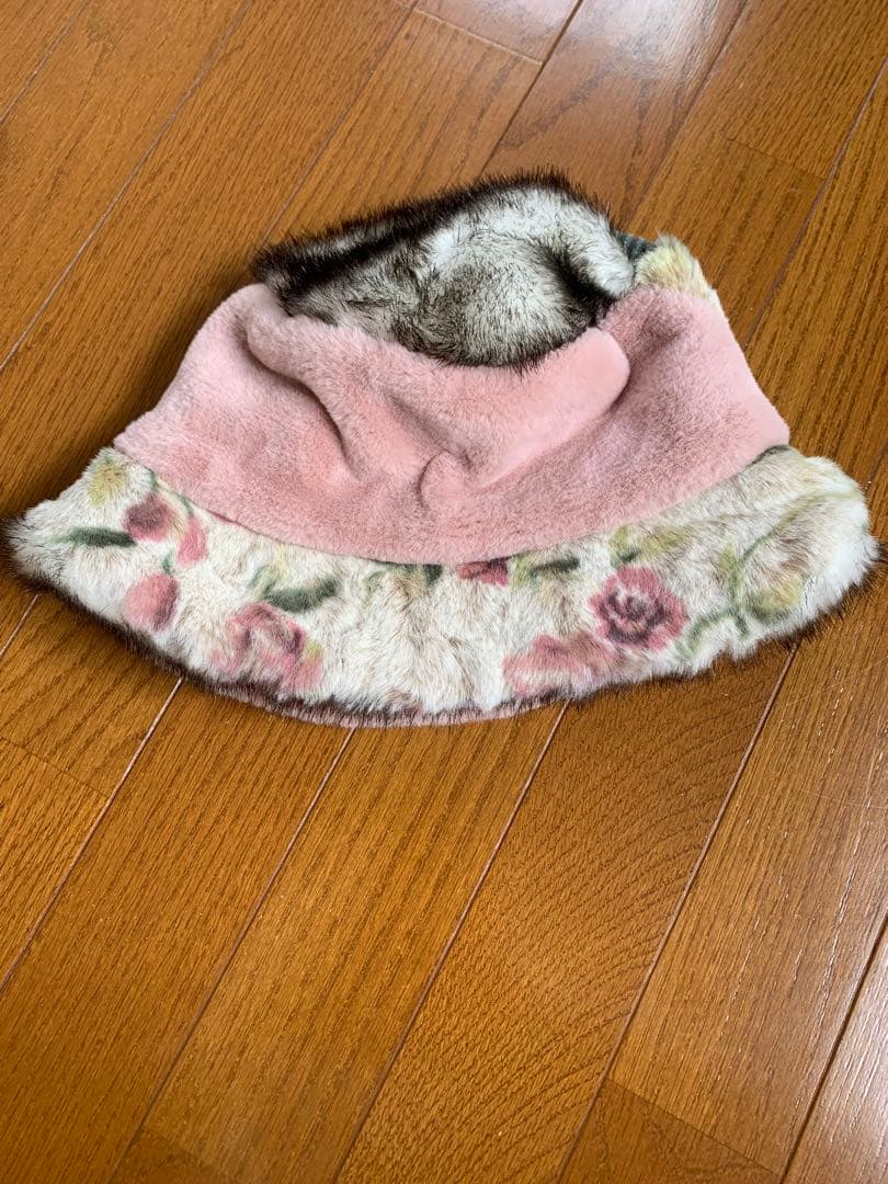 バラ色の帽子 ハギハギファークロシェ 新品未使用