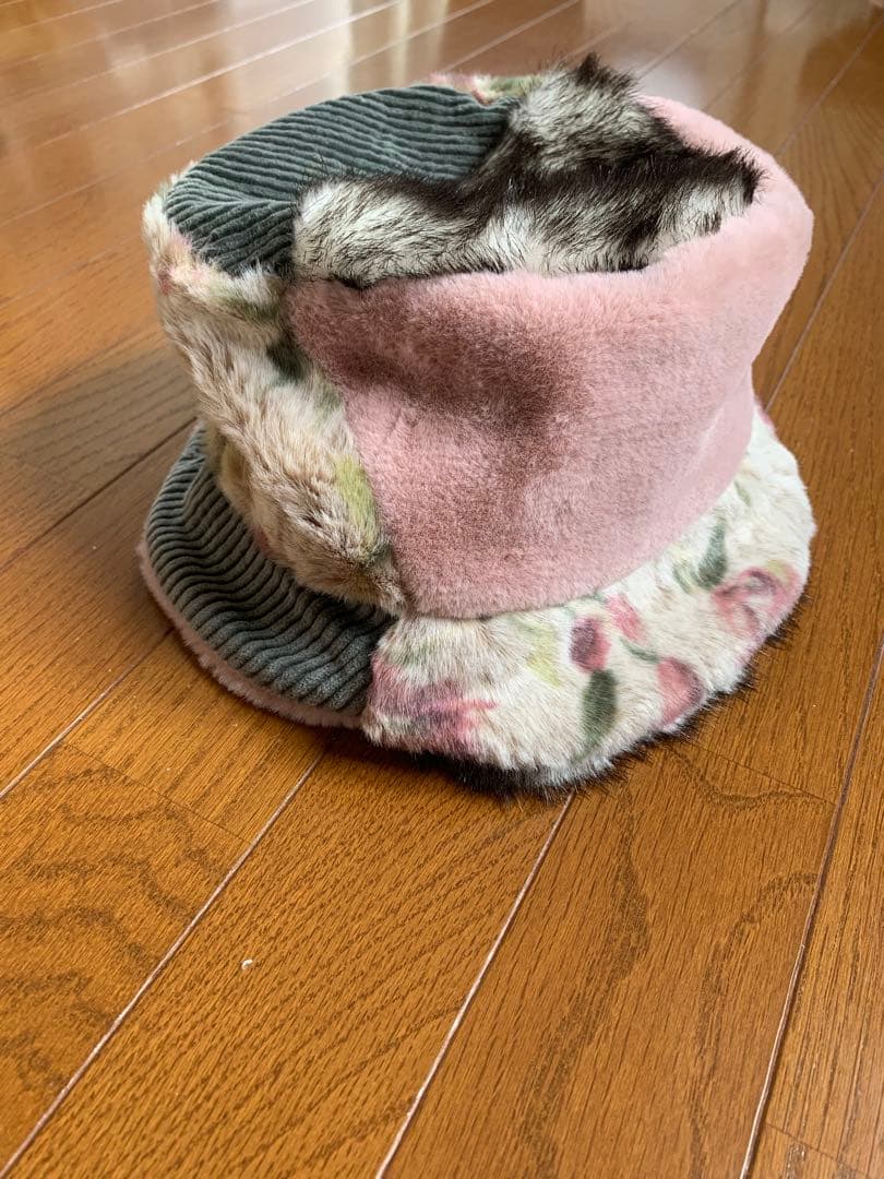 バラ色の帽子 ハギハギファークロシェ 新品未使用