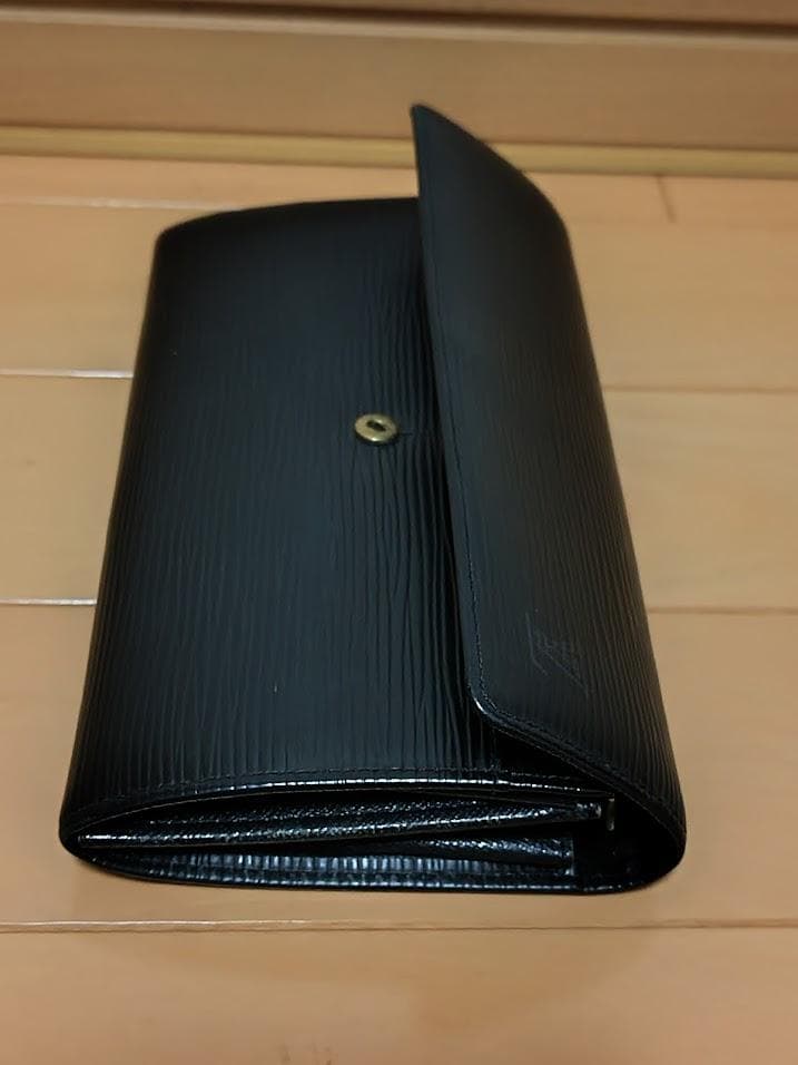 【送料無料】ルイヴィトン エピ 長財布 ブラック LOUIS VUITTON