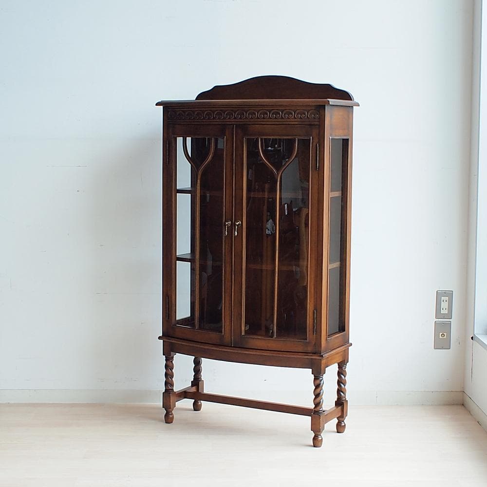 アンティーク調 ツイストレッグ ガラスキャビネット 英国調 飾り棚