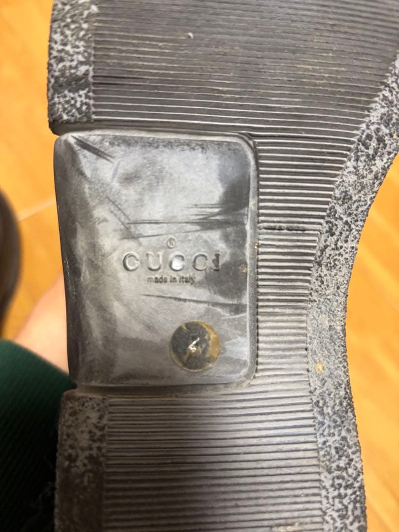 Gucci ブラック レザーブーツ
