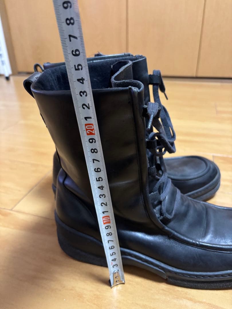 Gucci ブラック レザーブーツ