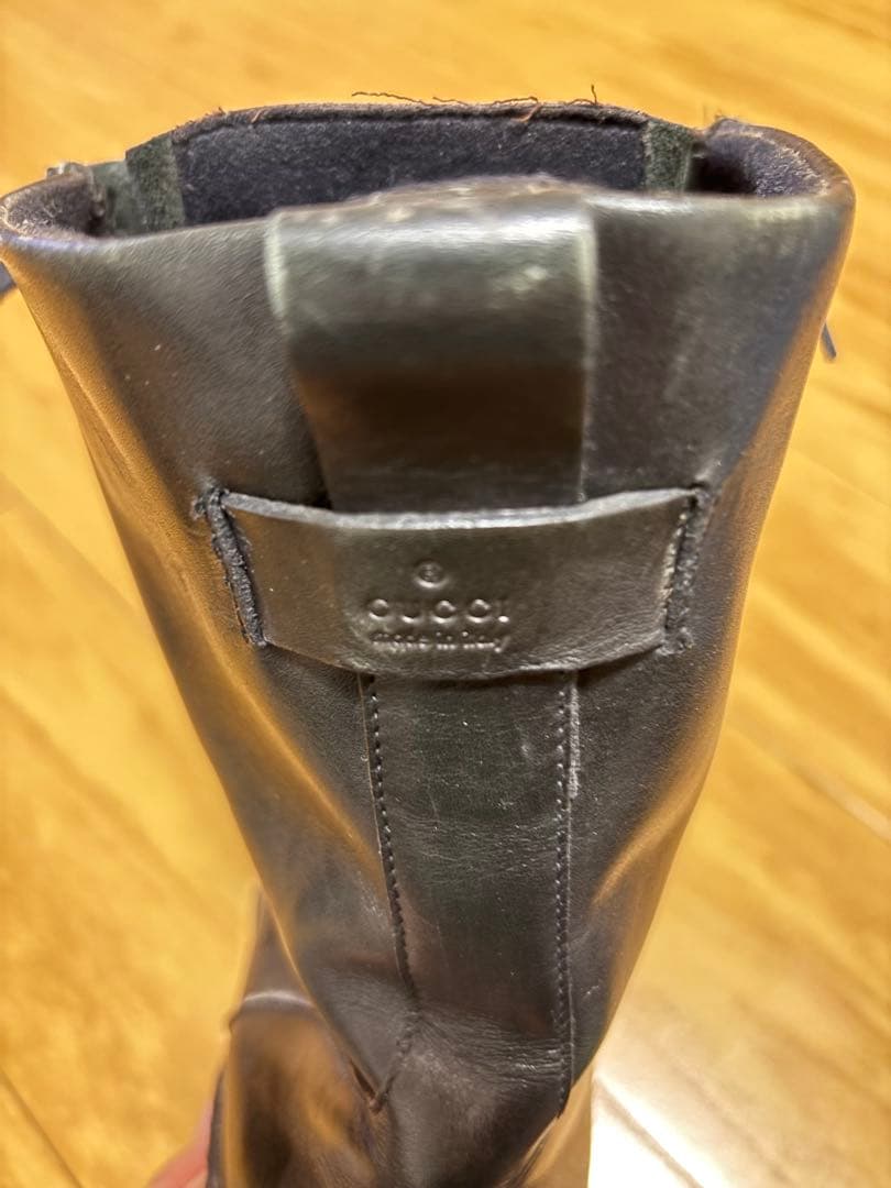 Gucci ブラック レザーブーツ