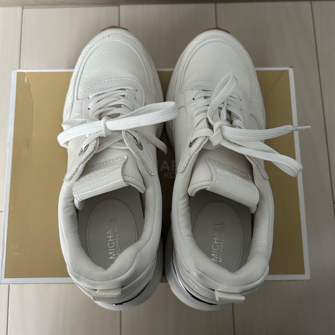 MICHAEL KORS マイケルコース　ホワイト 厚底スニーカー 合成皮革　白