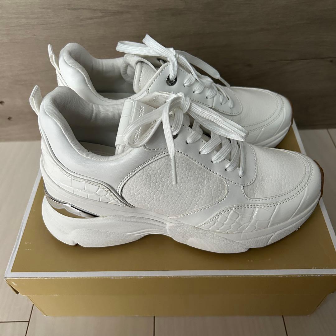 MICHAEL KORS マイケルコース　ホワイト 厚底スニーカー 合成皮革　白