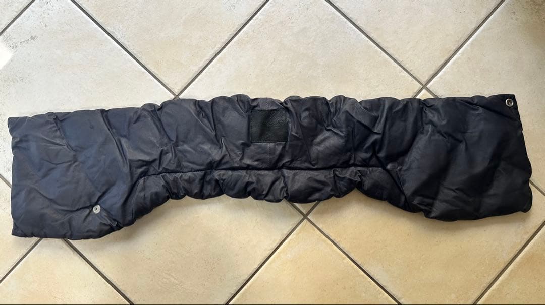 【値下げ】イサムカタヤマ　バックラッシュ　レザーマフラー　カンガルーレザー