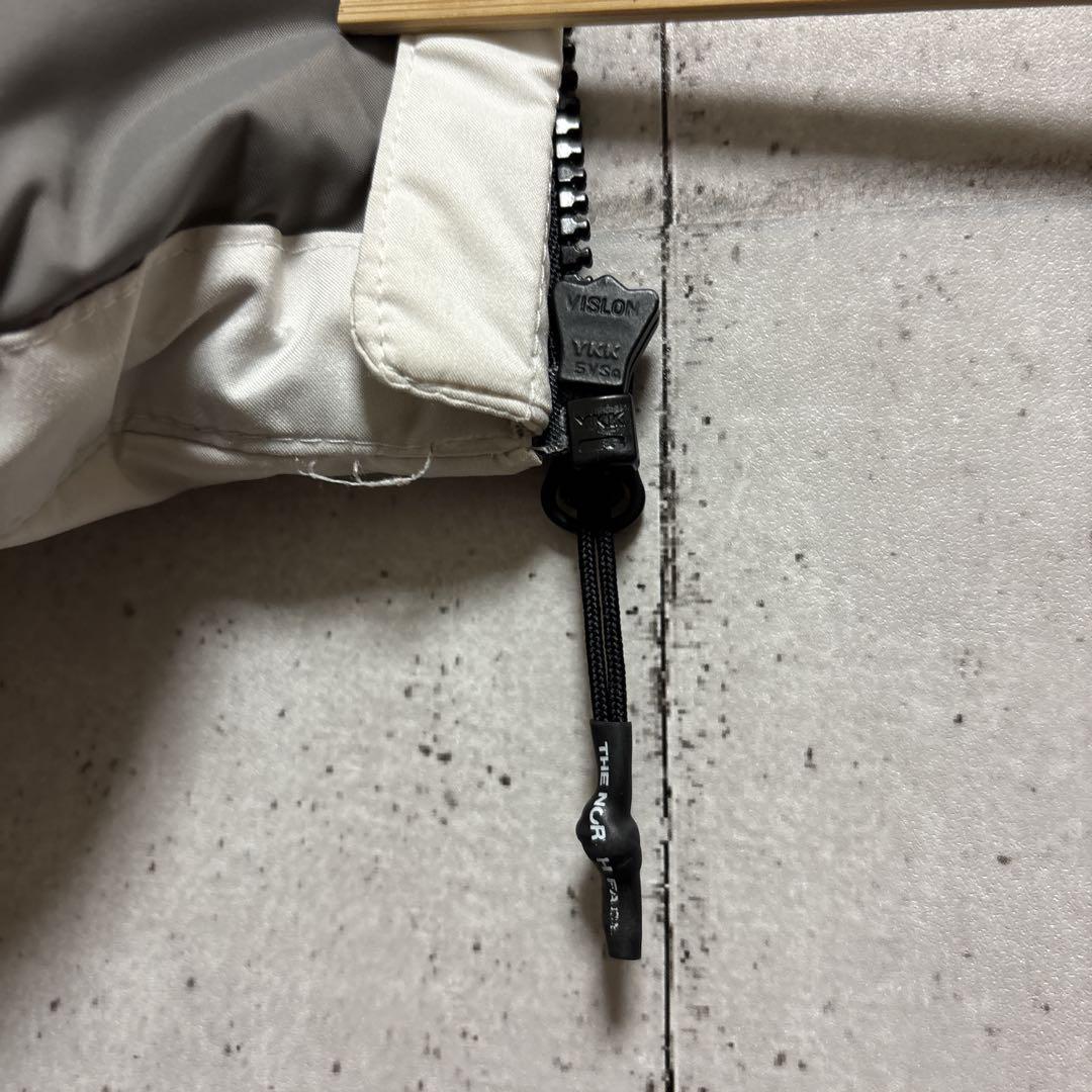 【R.D.Sダウン】ノースフェイス フード付きダウンベスト ホワイト