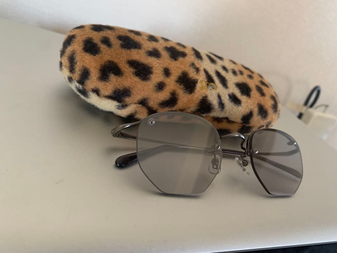 白山眼鏡店　チタニウム　リムレス　サングラス　白山眼鏡