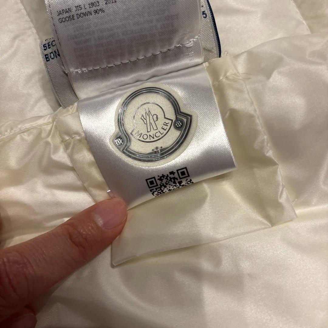 正規品　MONCLER ホワイト キルティングダウンベスト
