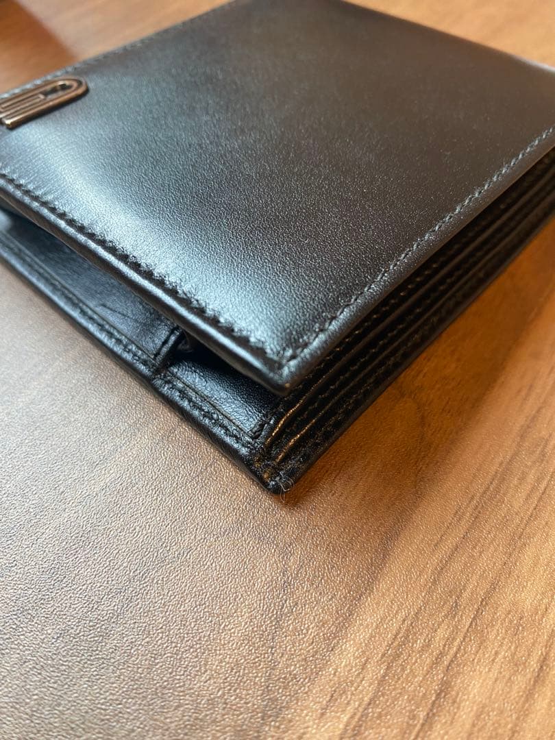 GUCCI グッチ 二つ折り財布 138063 2888 ブラック