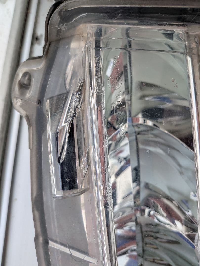 「販売先→メガネさる」10系レクサスNX前期　フォグランプ左右