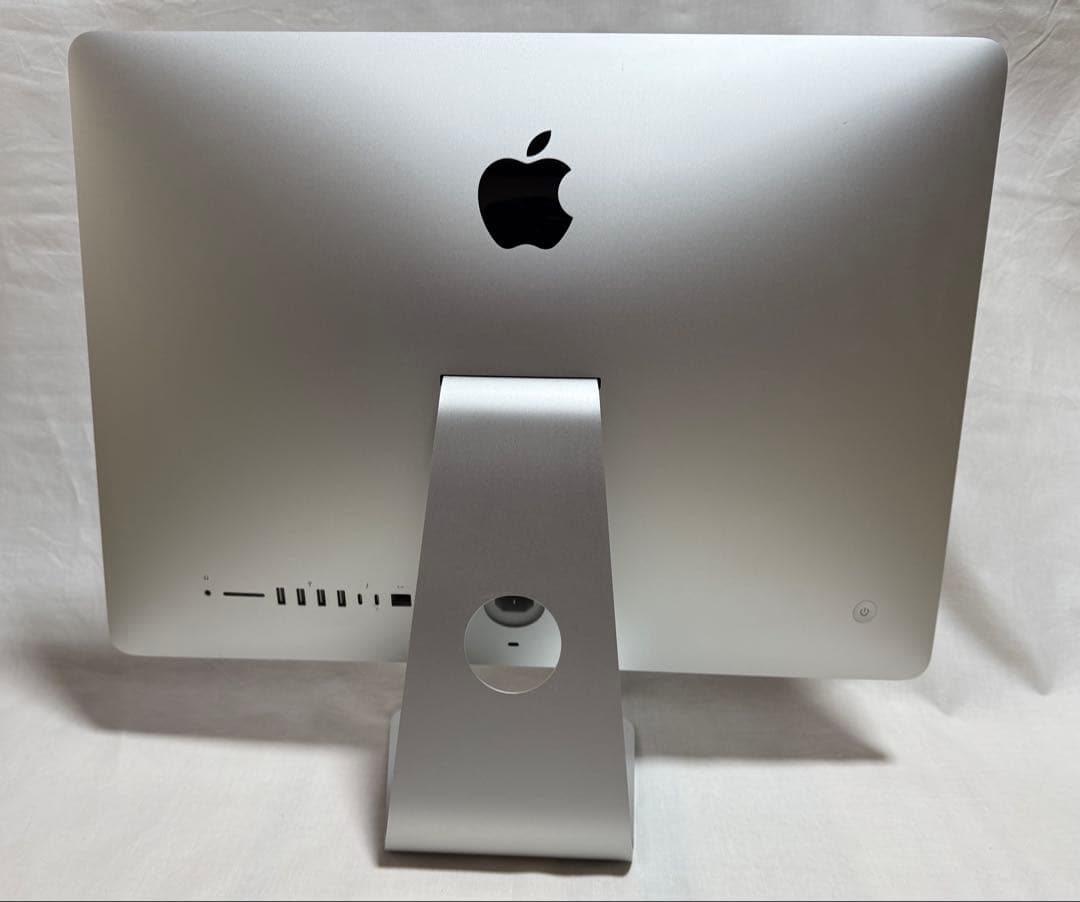 Apple iMac 21.5インチ (macOS Ventura)