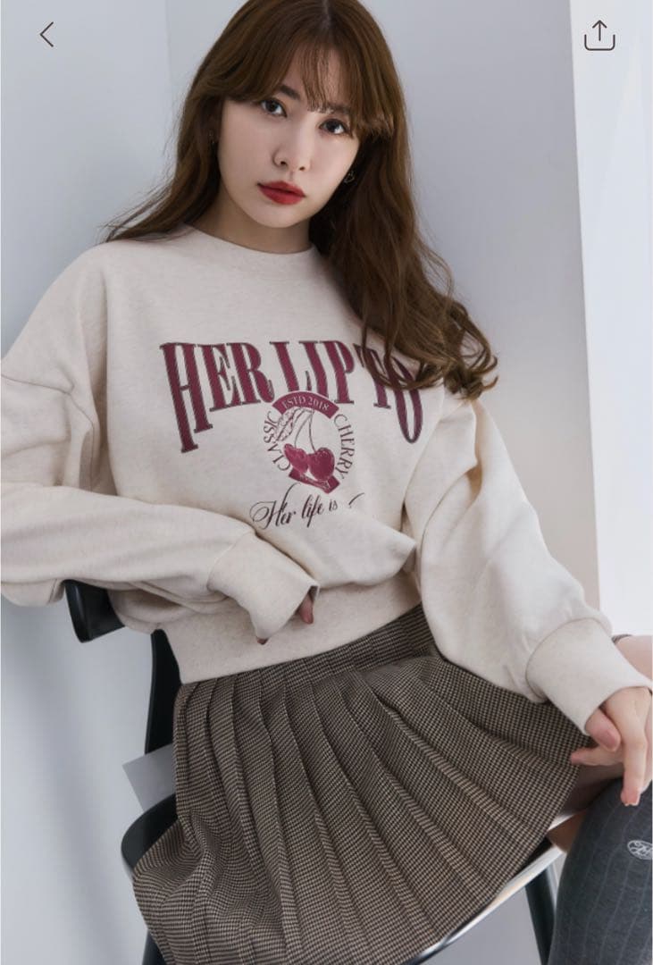 【美品】herlipto Classic Cherry Sweatshirt