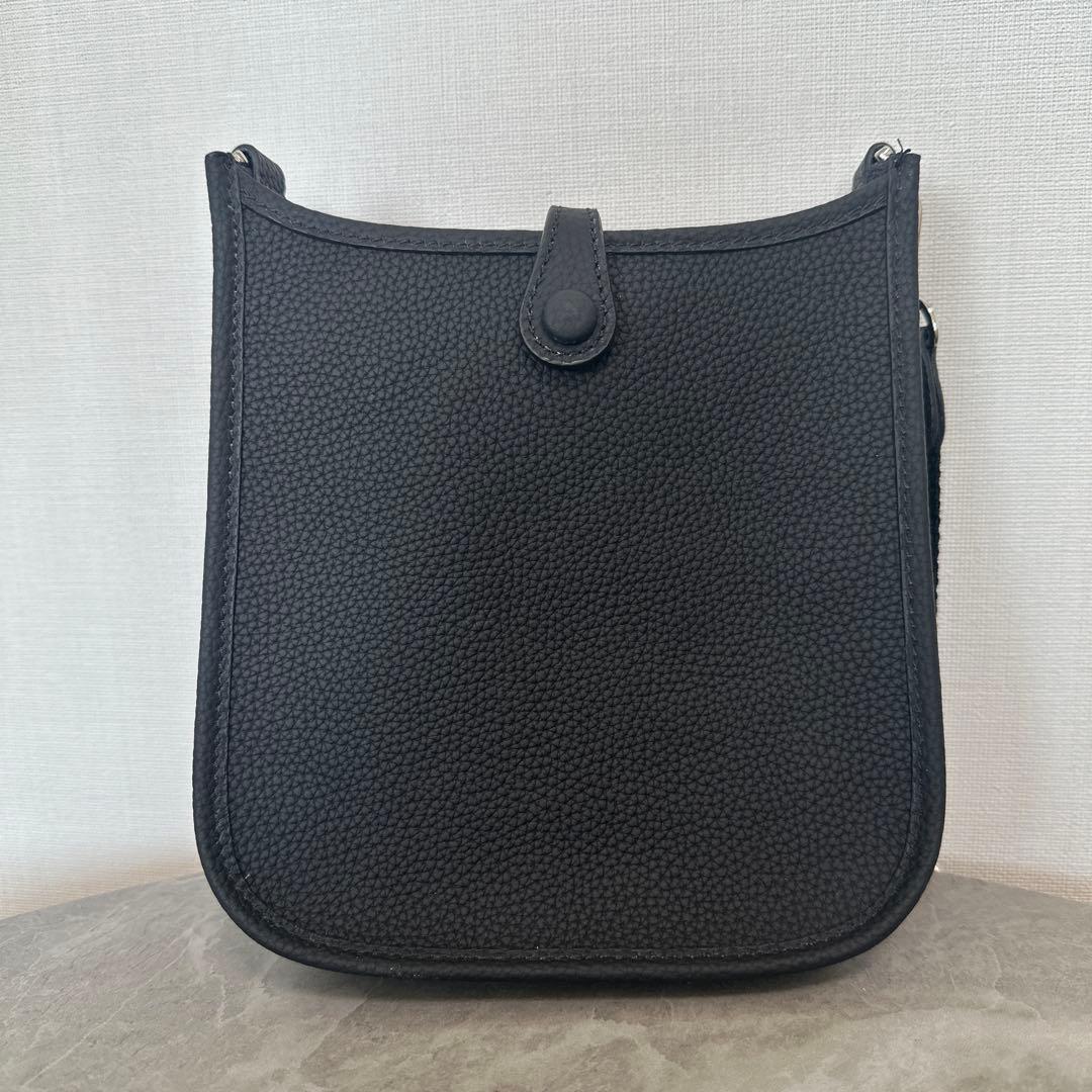 新品未使用 ショルダーバッグ ショルダーストラップ Hパンチング 高級革　黒